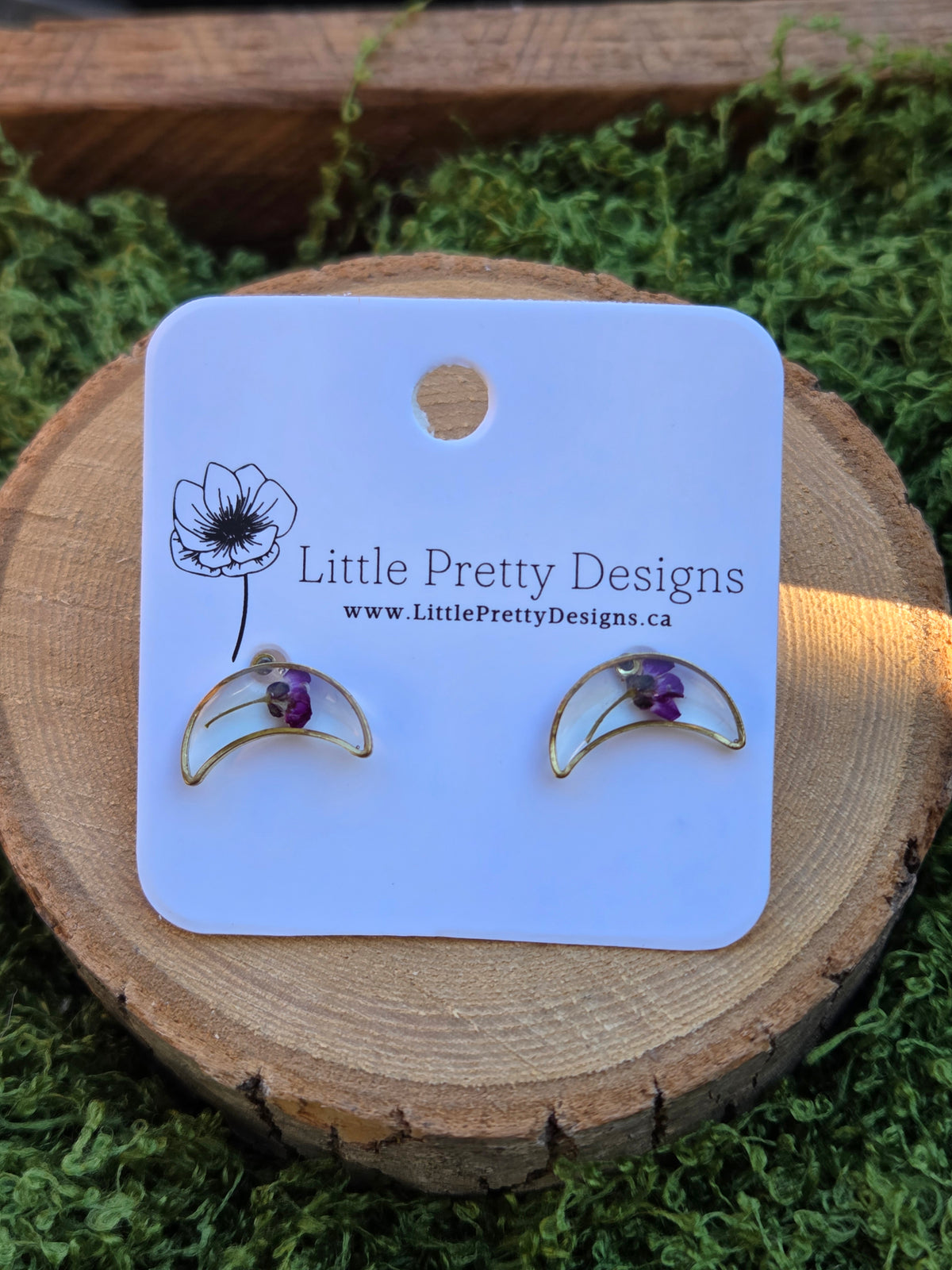 Moon stud earrings