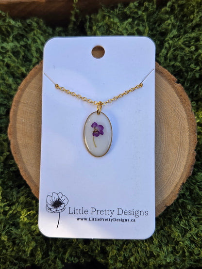 Oval Flower Necklace
