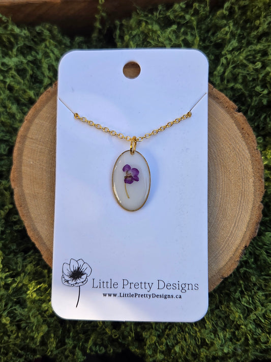 Oval Flower Necklace