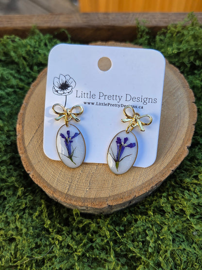 Dainty Floral Drop Earrings