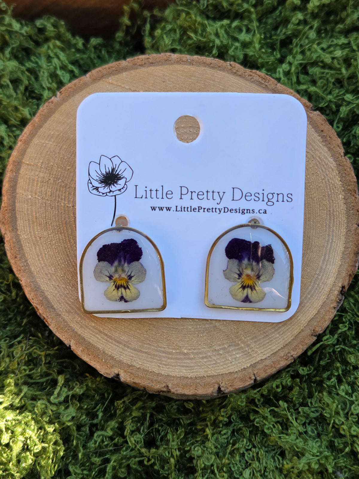 Arch Floral Stud Earrings