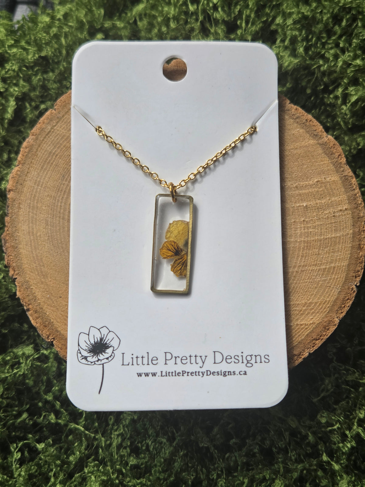 Rectangle Flower Necklace