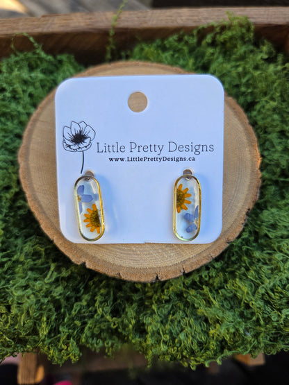 Dainty oval stud earrings