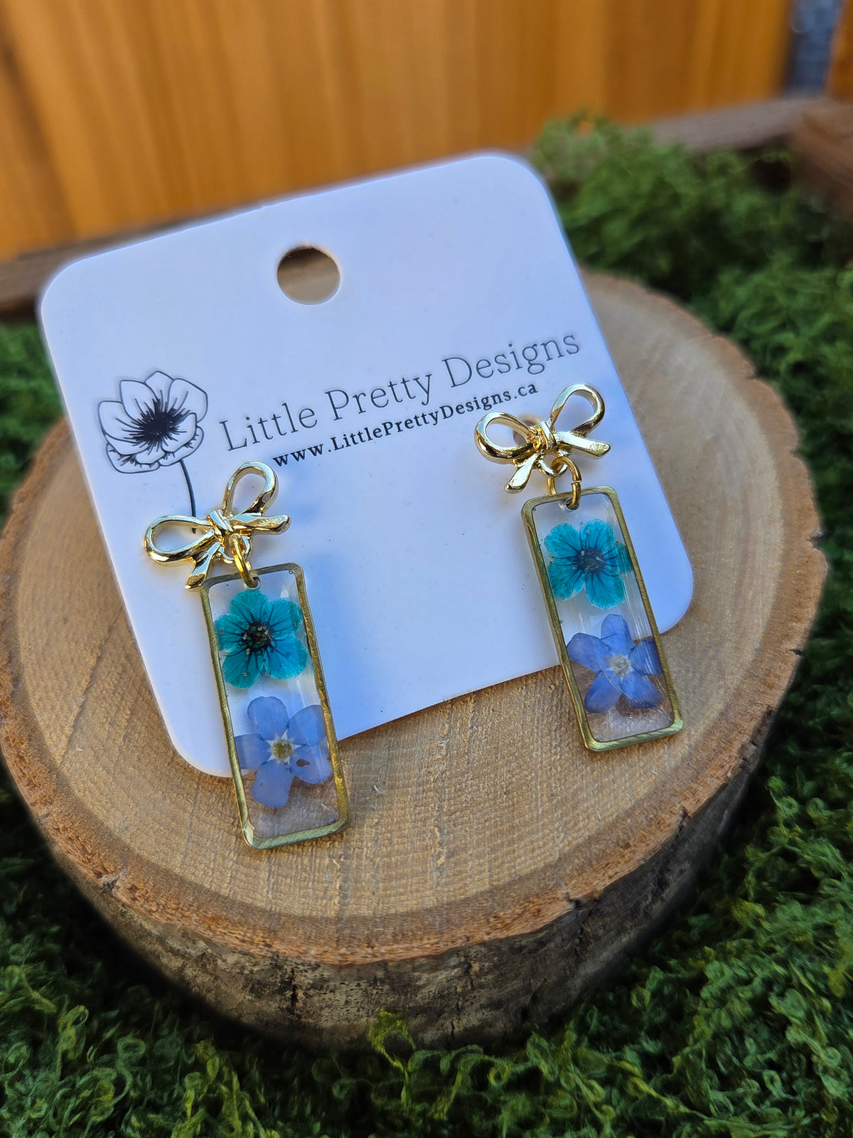 Dainty Floral Drop Earrings