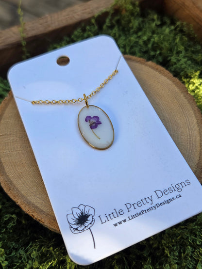 Oval Flower Necklace