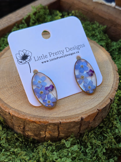 Oval stud earrings