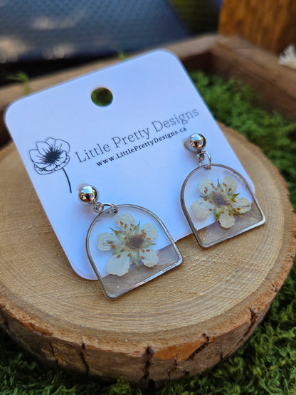 Dainty Floral Drop Earrings