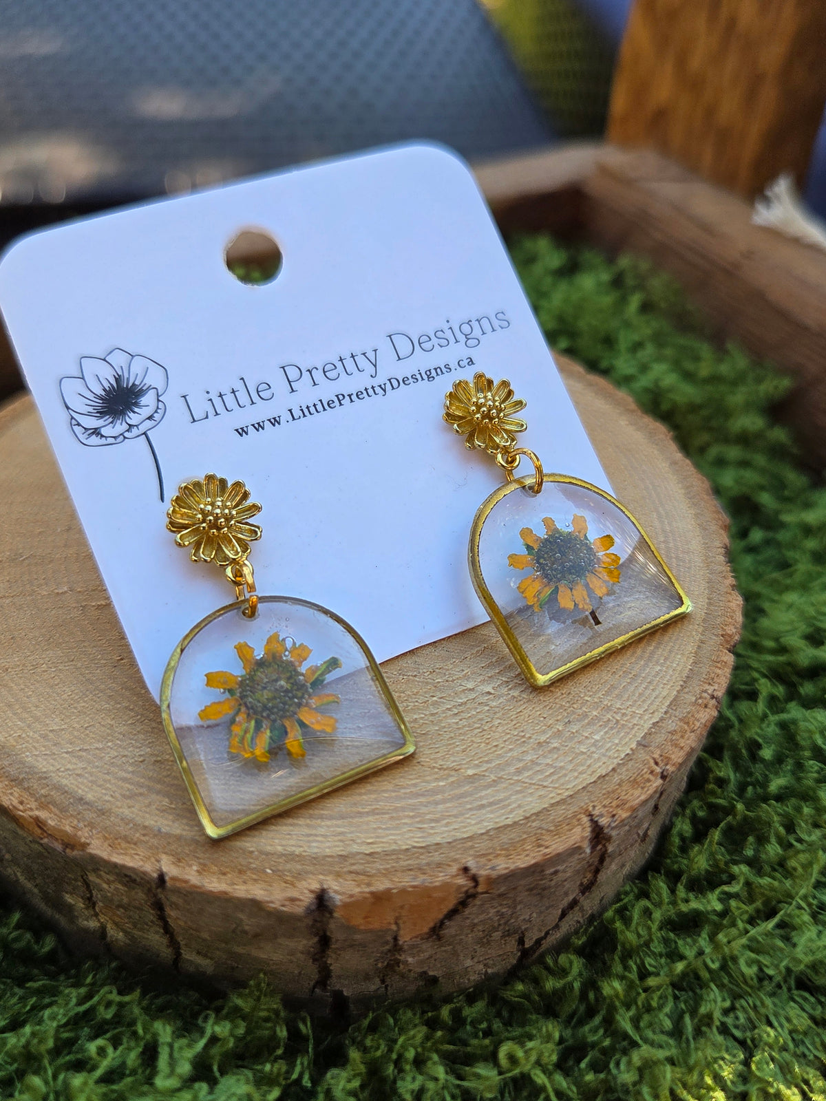Dainty Floral Drop Earrings