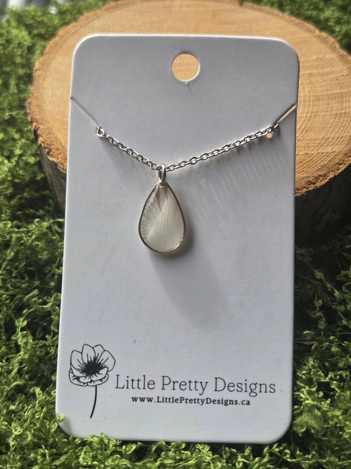 Teardrop Flower Necklace